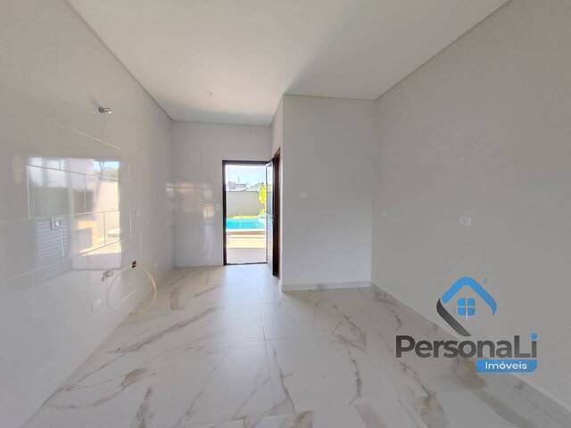 Sobrado para Venda em Guaratuba - 5