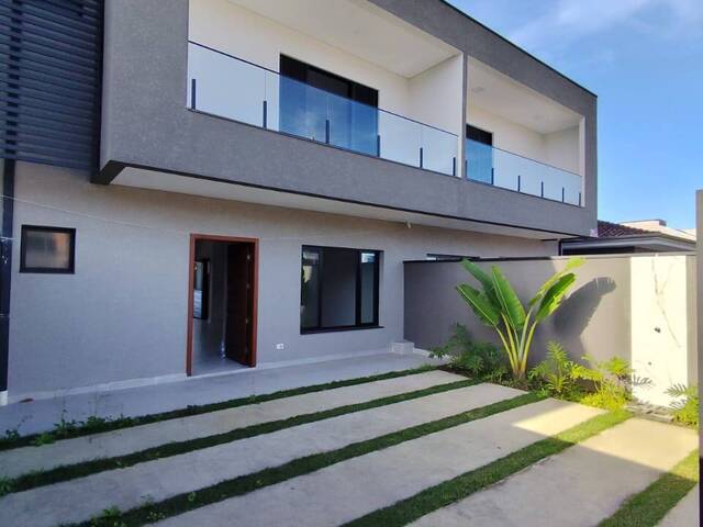 #TM408 - Sobrado para Venda em Guaratuba - PR