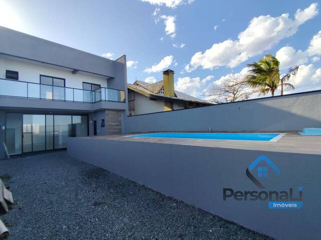 #TM419 - Sobrado para Venda em Guaratuba - PR