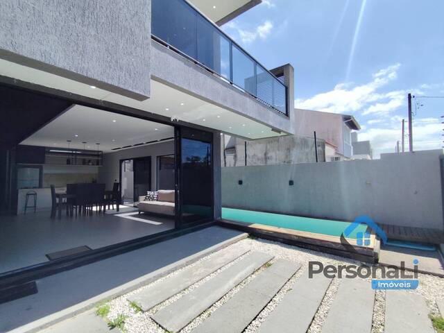 Sobrado para Venda em Guaratuba - 4