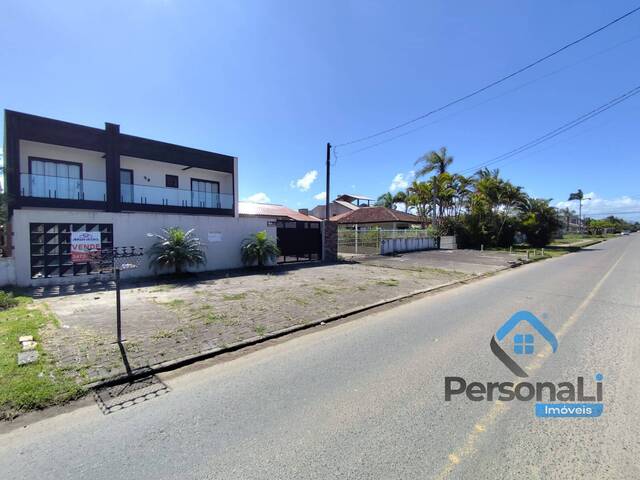 Sobrado para Venda em Guaratuba - 5