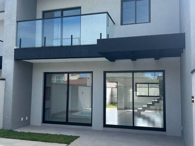 #PL423 - Sobrado para Venda em Guaratuba - PR