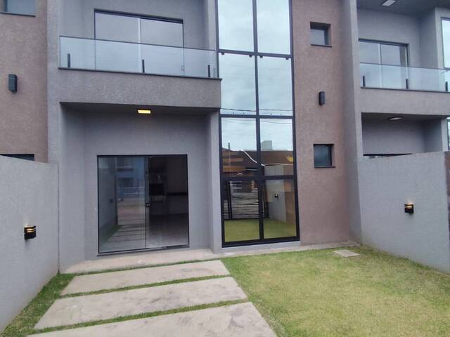 Sobrado para Venda em Guaratuba - 4